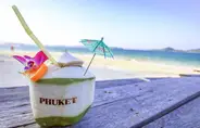 Phuket Travel Guide: Beaches, Island Hopping, Food and Thailand eSIM Tips