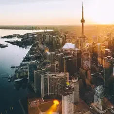 Best eSIM for Canada 2026: Coverage, Plans, and Travel Tips